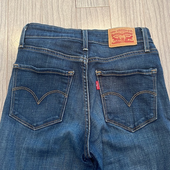 Levi Strauss high rise skinny jeans - Picture 4 of 4